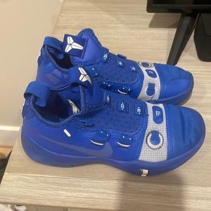 Kobe AD 2018 low. Kids grade school size 5